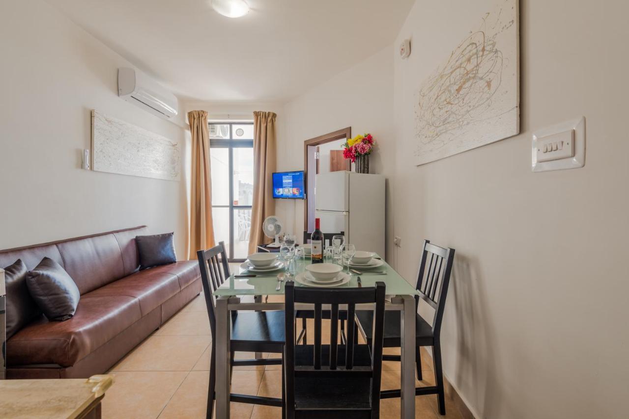 Seashells 2 Bedroom Apartment With Sunny Terrace With Stunning Sea Views - By Getawaysmalta St. Paul's Bay Exterior foto
